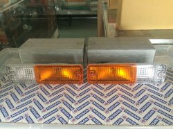 画像2: ダットサン　トラック　７２０　輸出用フロントランプ　左右セット